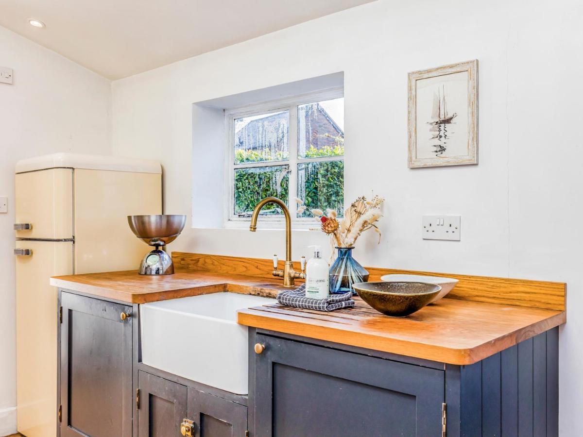 Pass The Keys Charming Downland Cottage 奇切斯特 外观 照片